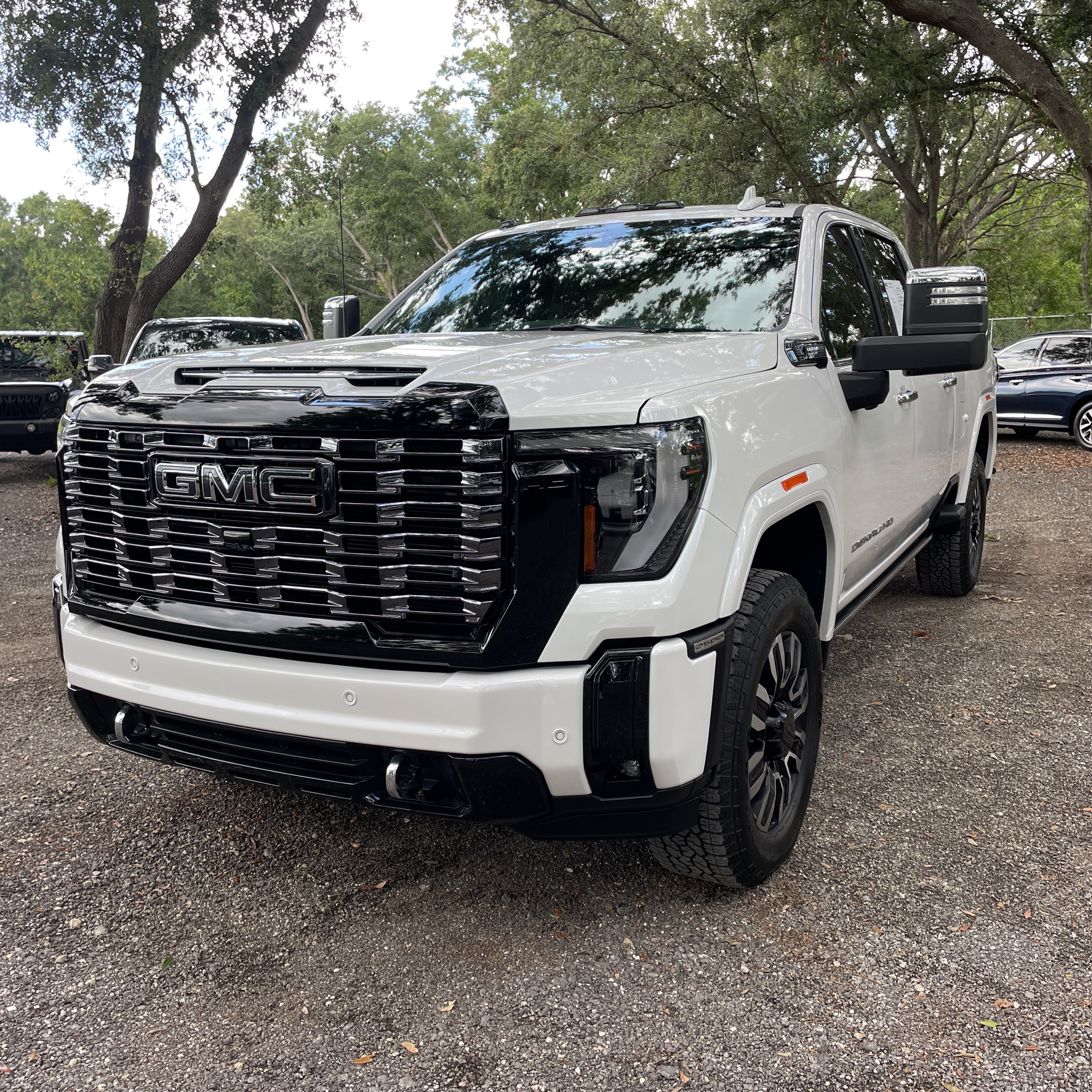 2025 GMC Sierra 2500HD Denali Ultimate