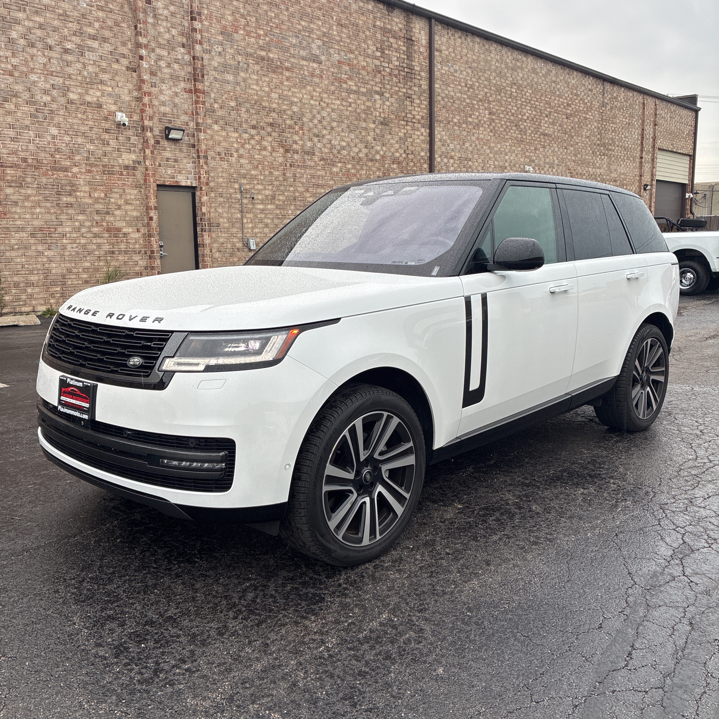 2023 Land Rover Range Rover P400 SE