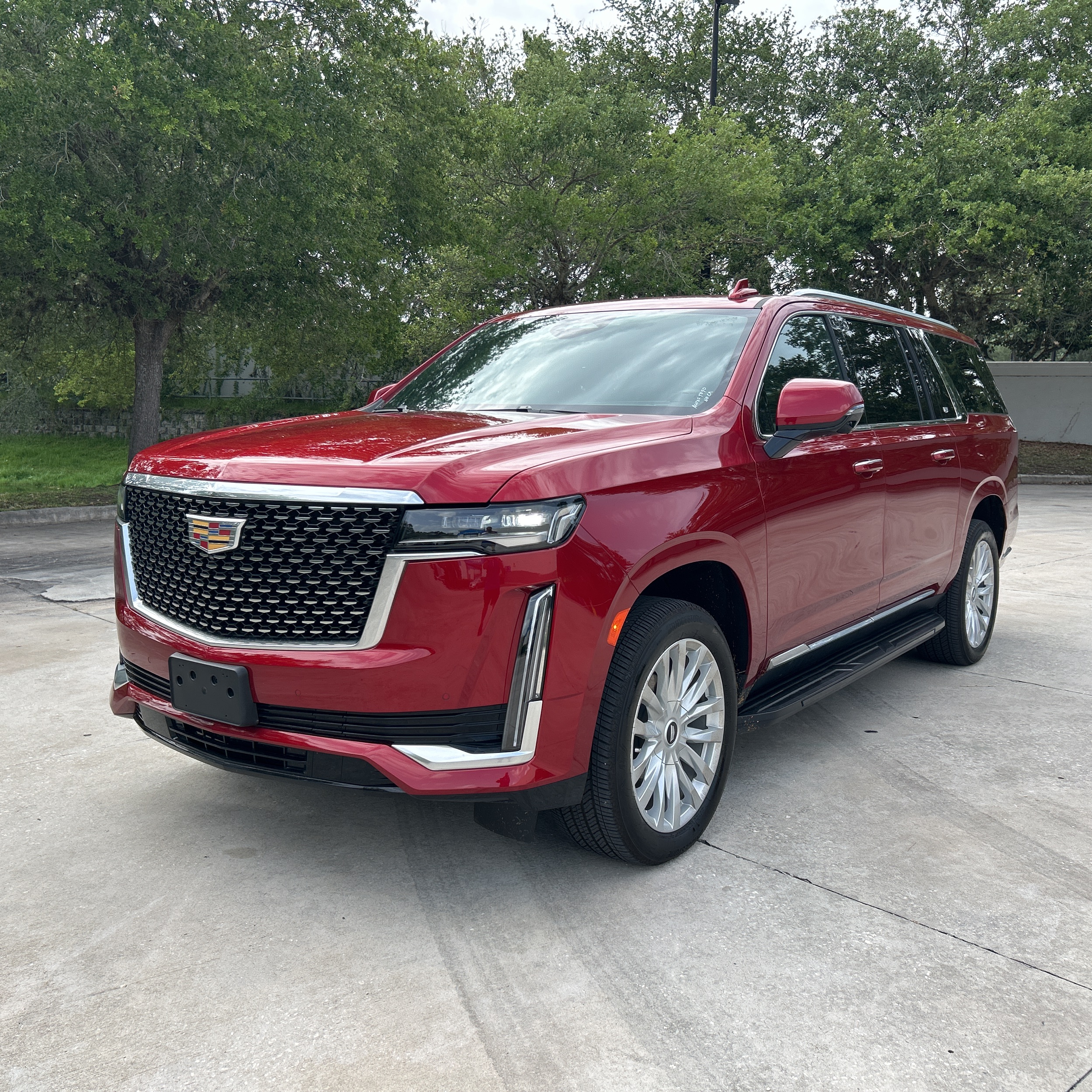 2024 Cadillac Escalade ESV Luxury