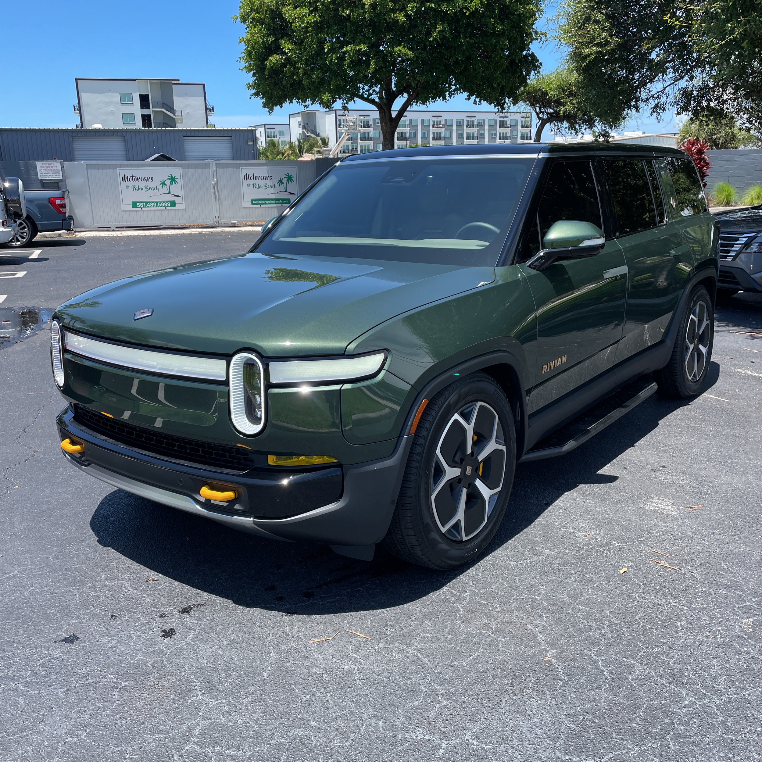 2023 Rivian R1S Adventure Quad-Motor