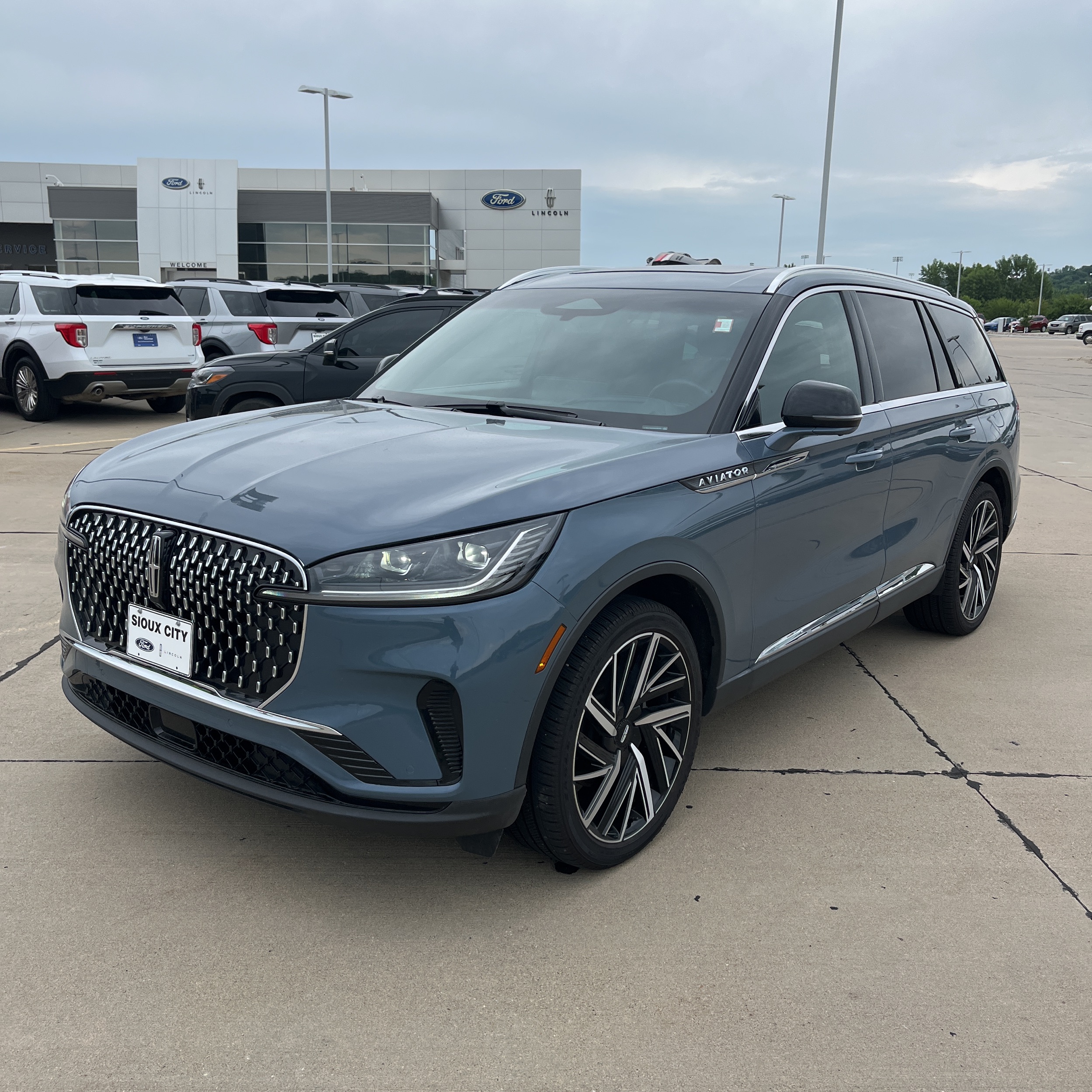 2025 Lincoln Aviator Reserve