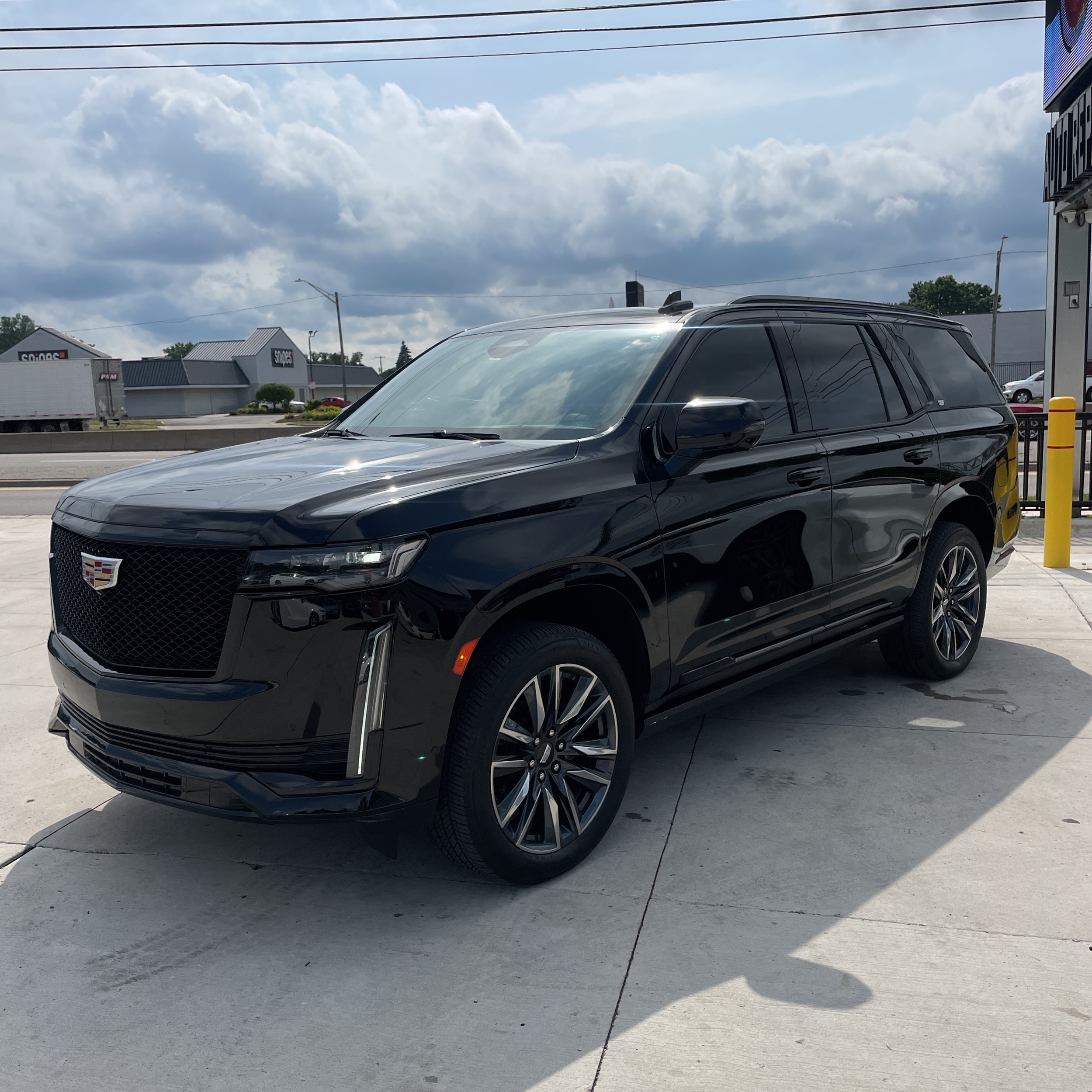 2022 Cadillac Escalade Sport