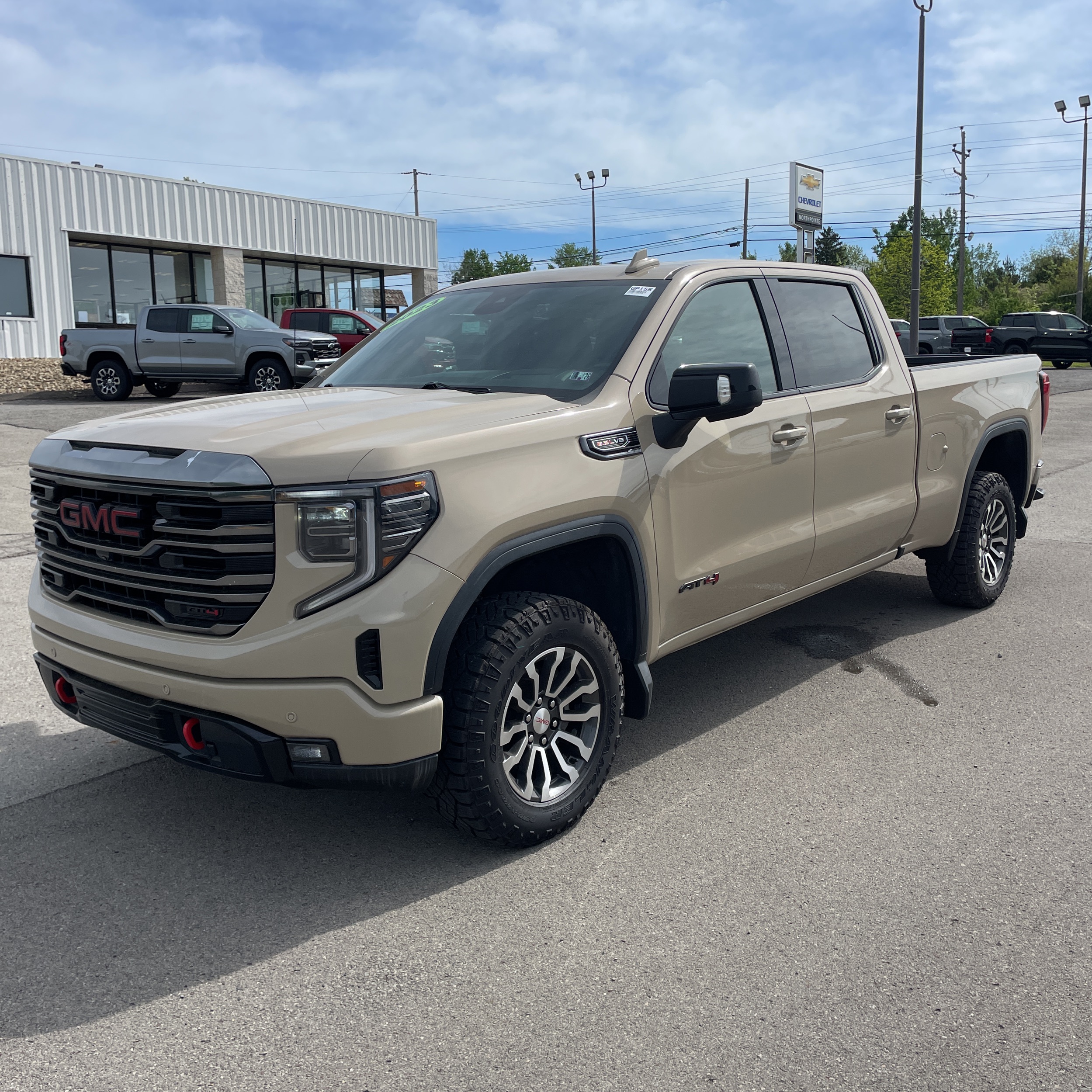 2023 GMC Sierra 1500 AT4
