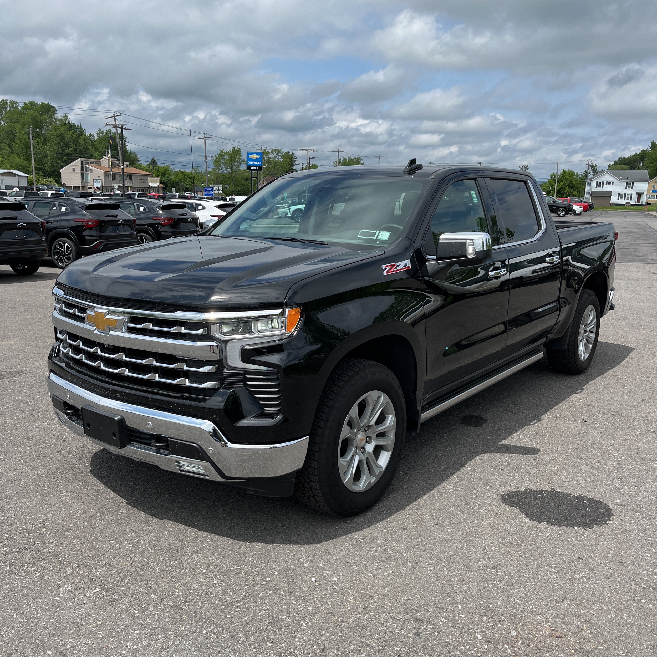 2025 Chevrolet Silverado 1500 LTZ
