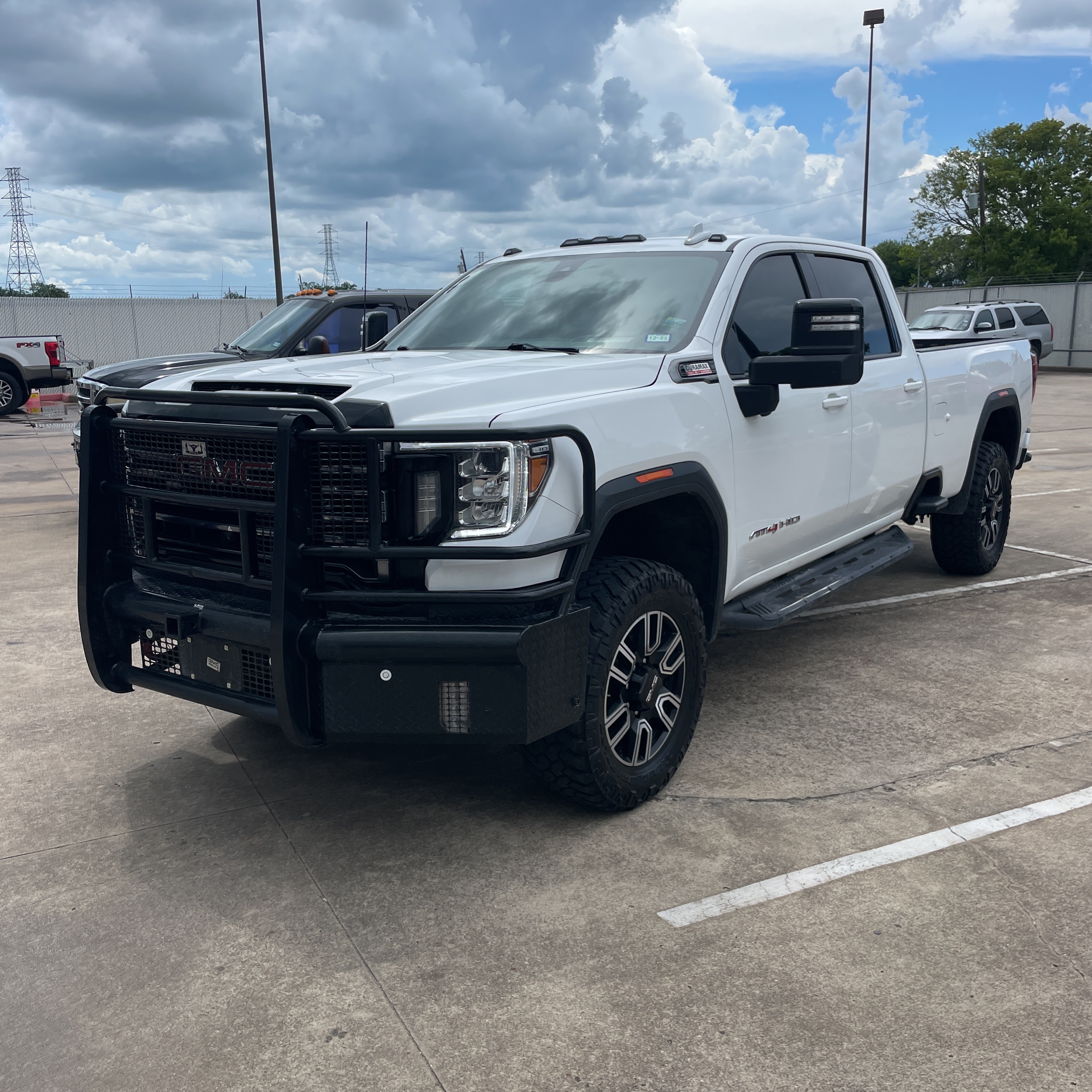 2023 GMC Sierra 2500HD AT4