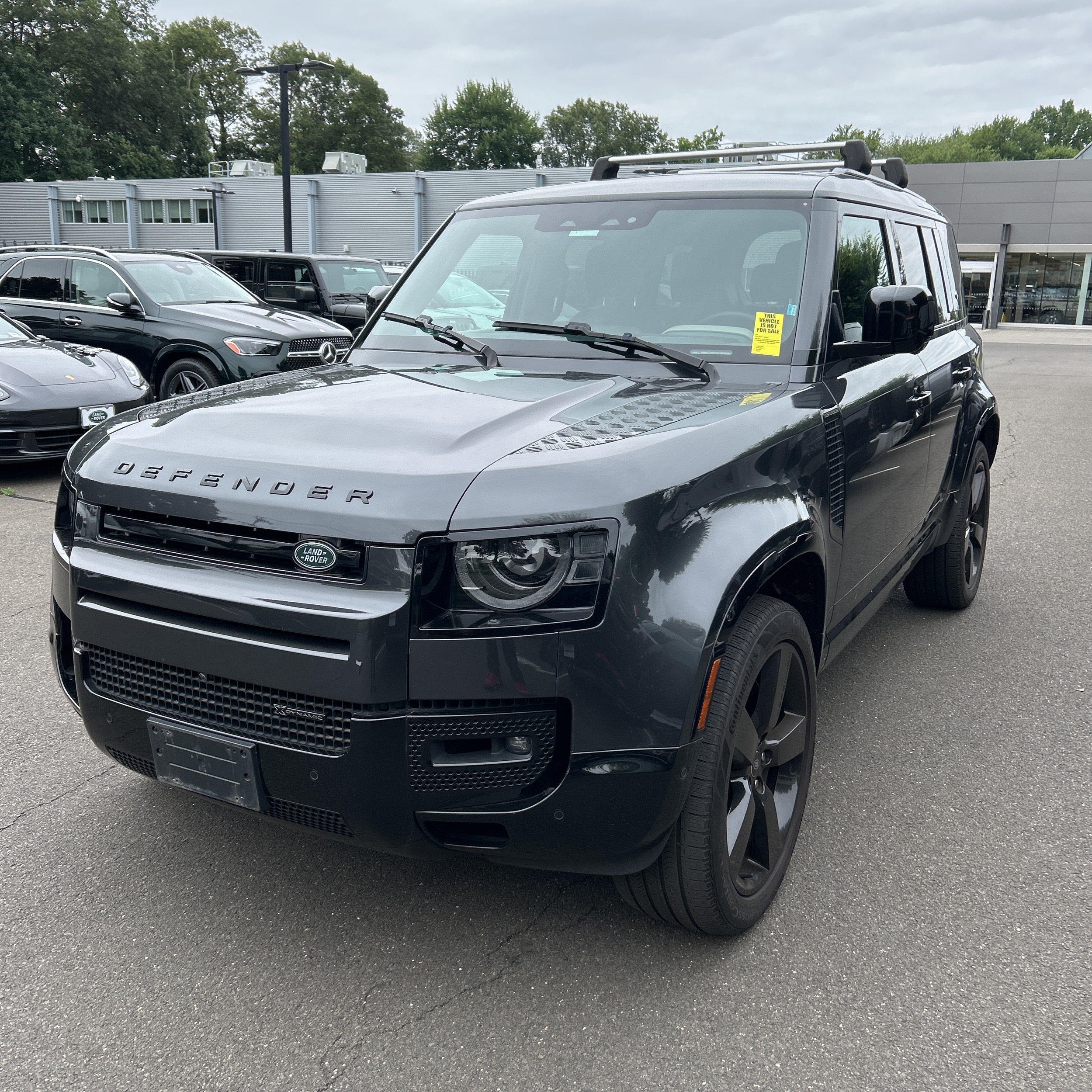 2022 Land Rover Defender 110 X-Dynamic HSE