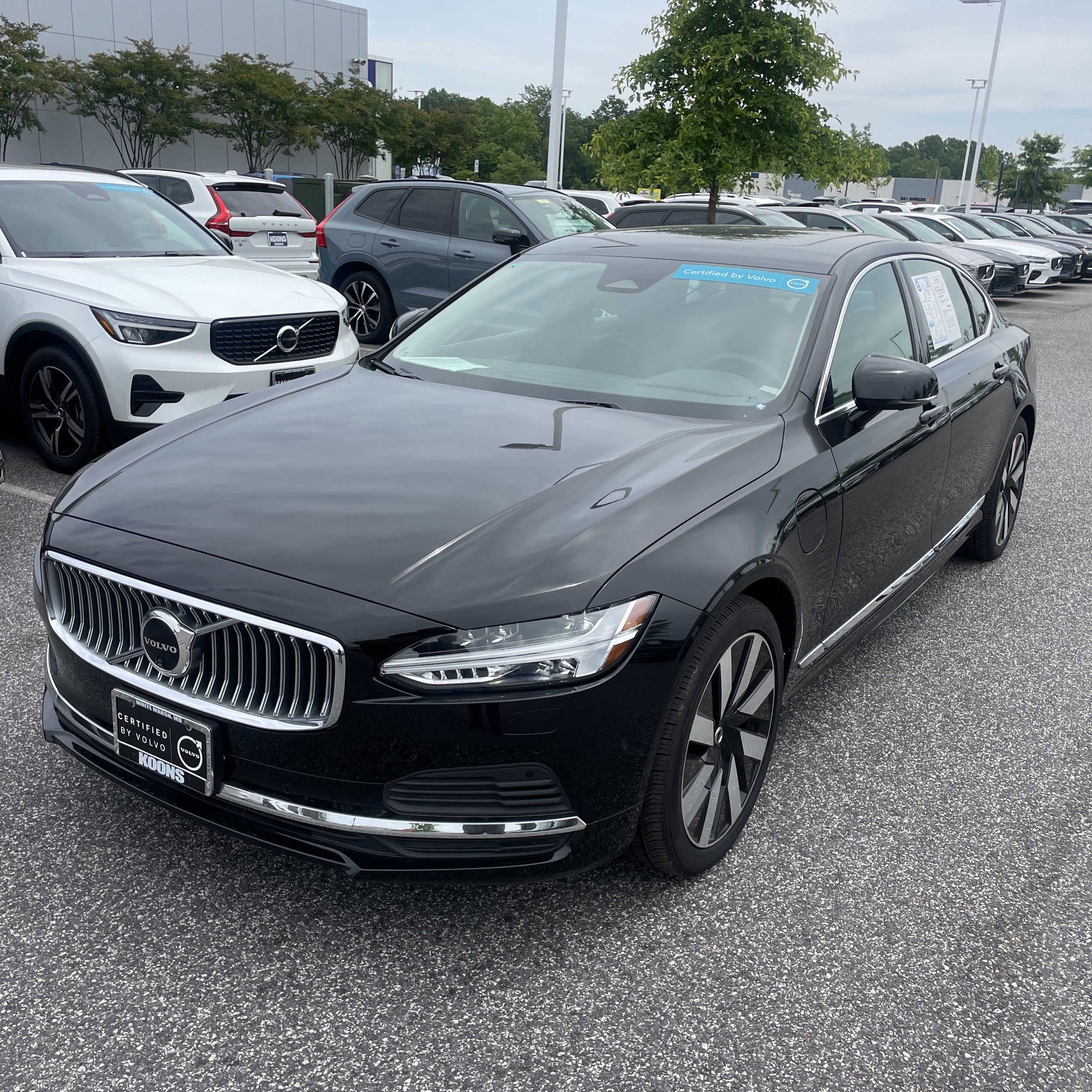2025 Volvo S90 T8 - Plus PHEV